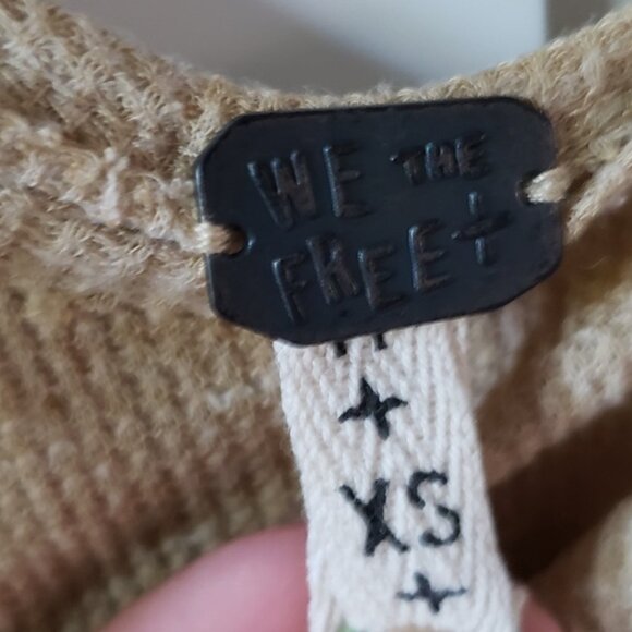 We The Free by Free People Tunic Top Womens XS Tan High Low Hem Long Sleeve - Picture 3 of 7